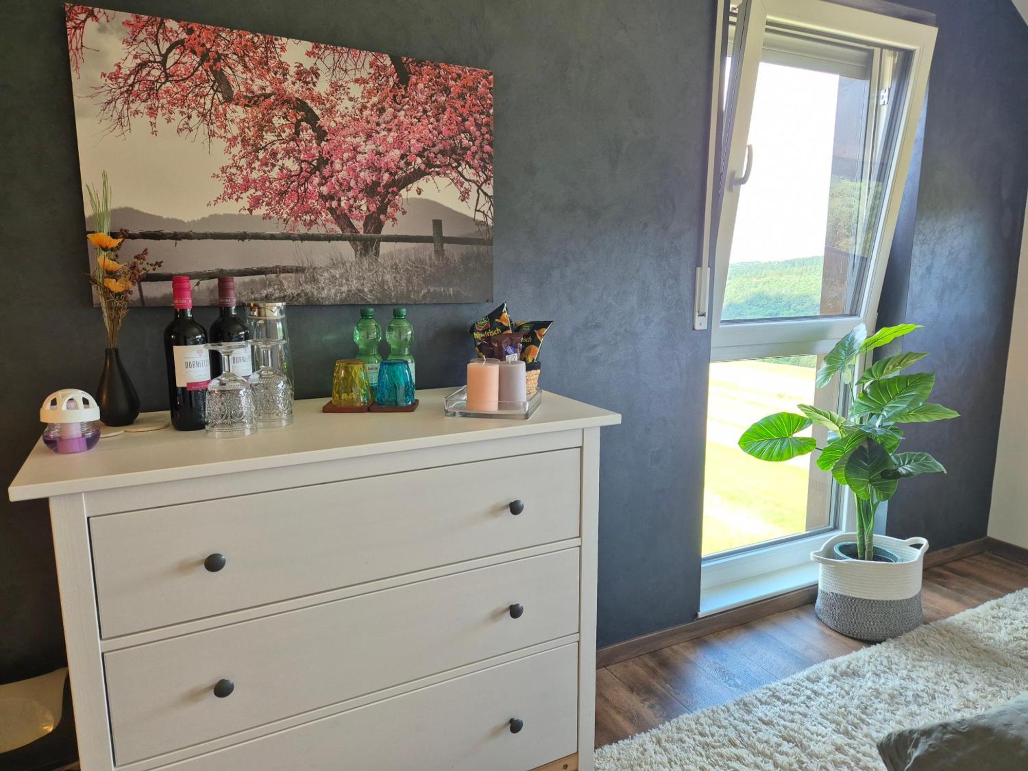 Serenity Vista Retreat Bnb Bescheid Exterior foto