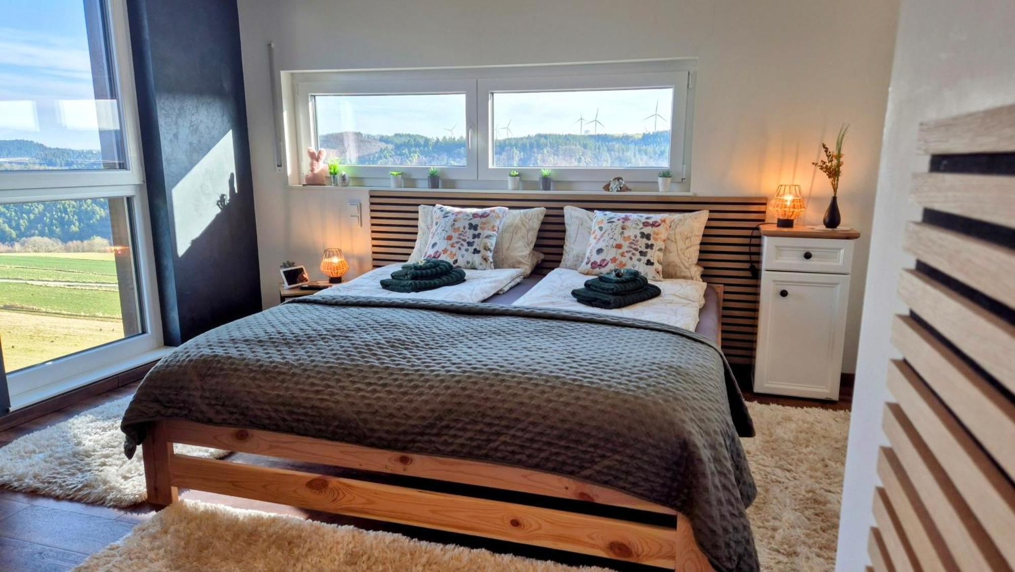 Serenity Vista Retreat Bnb Bescheid Exterior foto